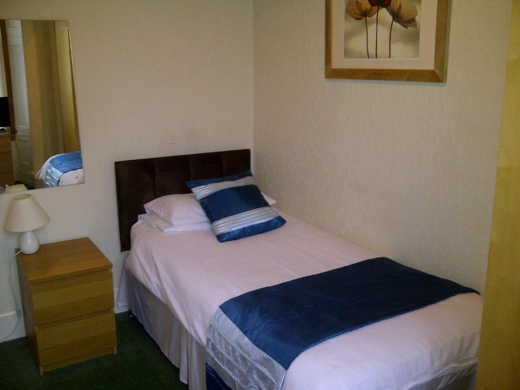 The Northfield House Hotel Edinburgh Room photo